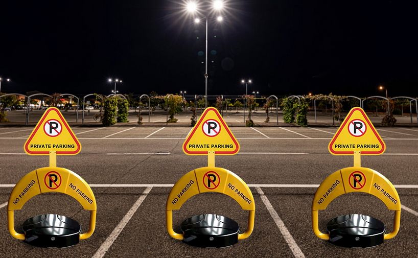 Folding parking bollard with night reflective safety tape